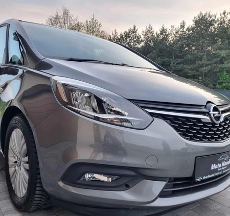 Opel Zafira cena 55999 przebieg: 100272, rok produkcji 2017 z Korfantów małe 121